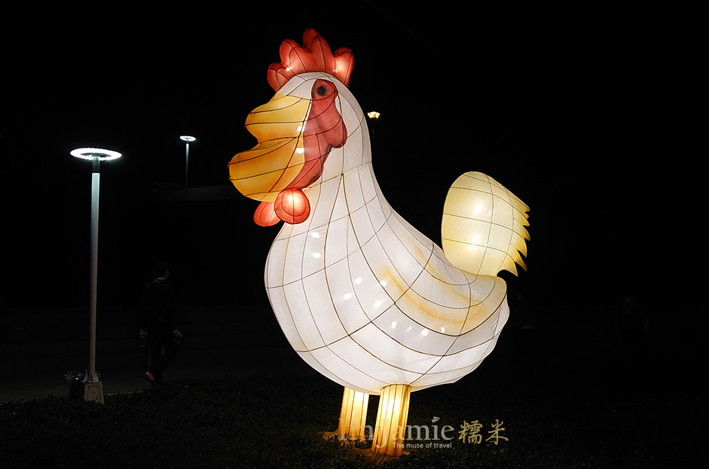 大下巴公雞.jpg