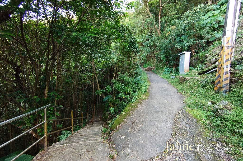 三清宮旁的山路小徑,宜蘭中山步道