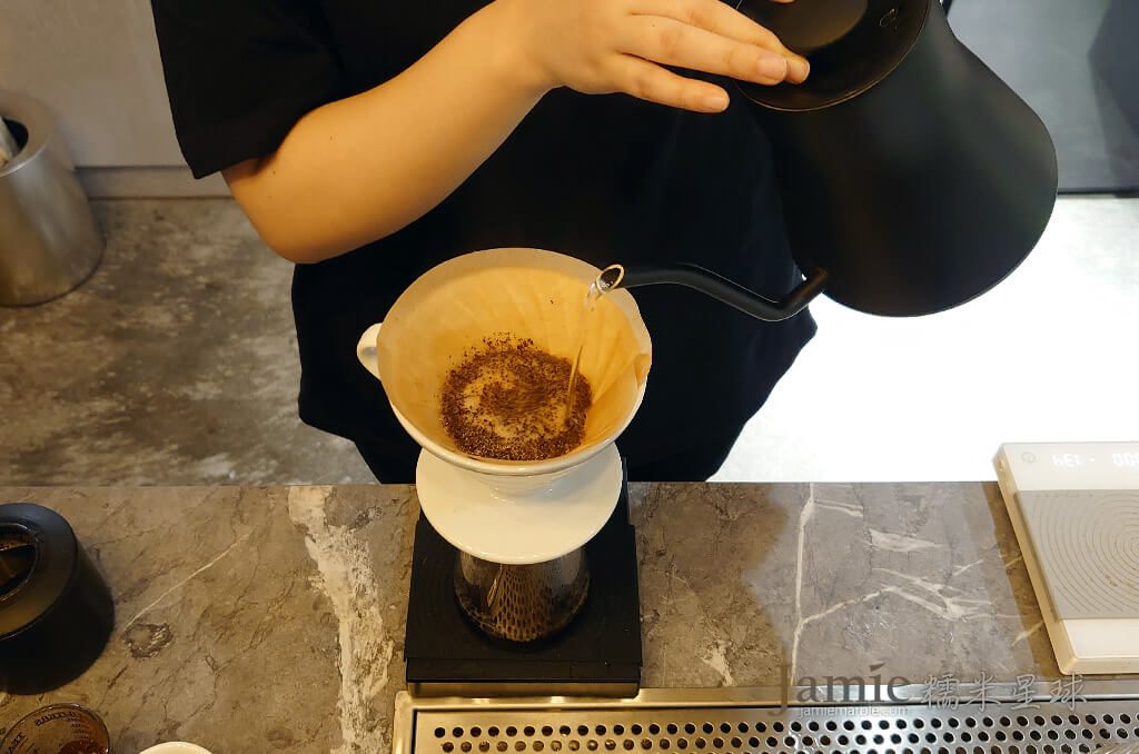 彰化咖啡店Hario V60濾杯手沖,無漂白濾紙